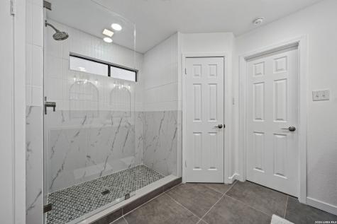 406 Wood Shadow Street San Antonio TX 78216
