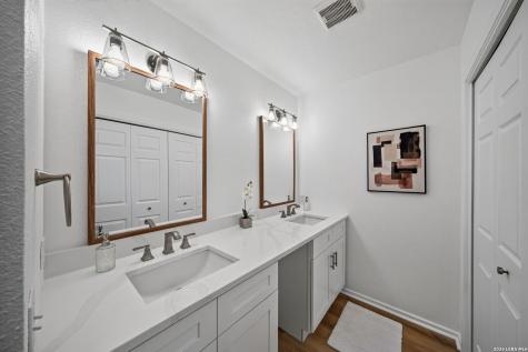 406 Wood Shadow Street San Antonio TX 78216