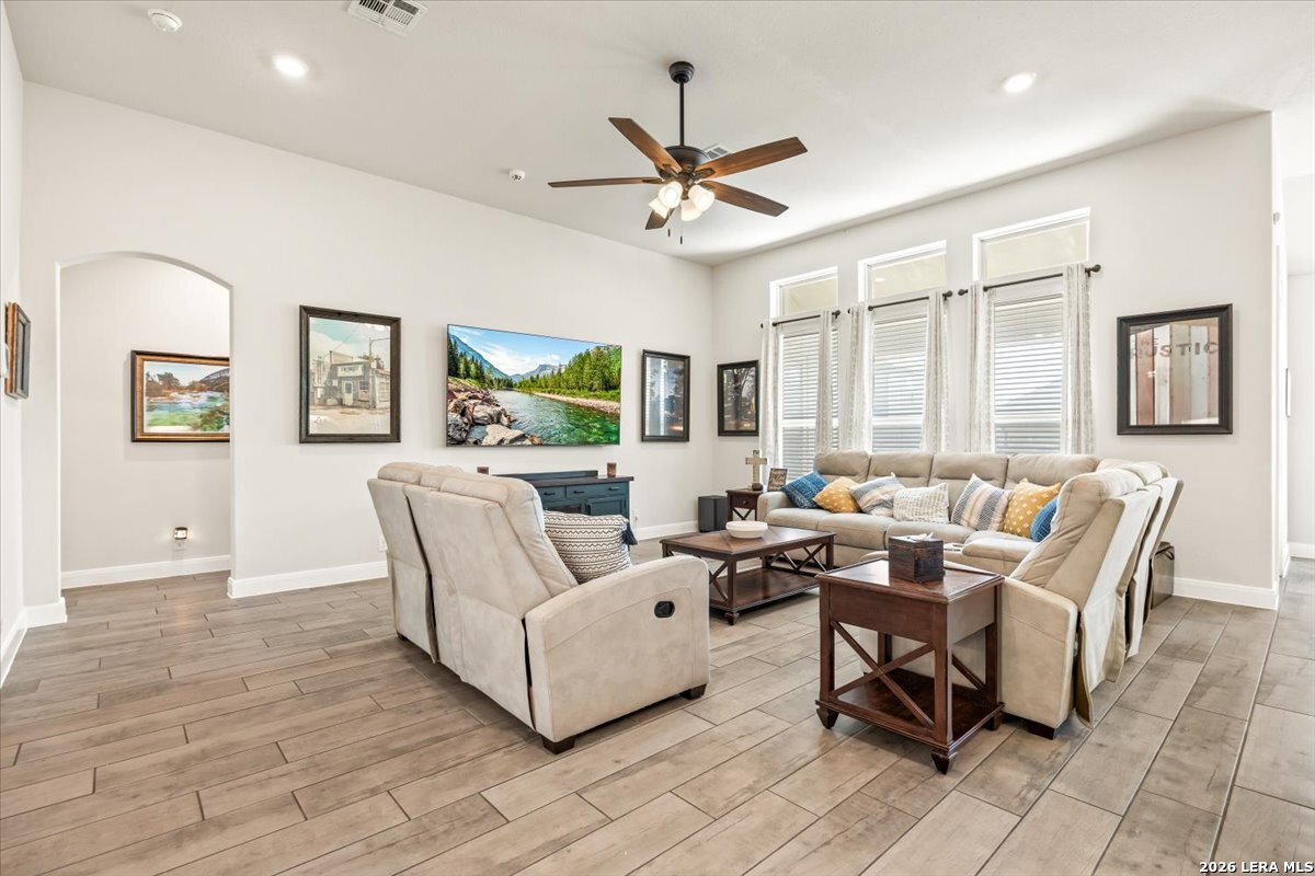 345 Misty Sails Cibolo TX 78108