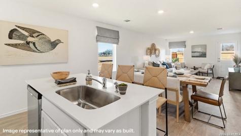 1420 Sequoia Park Converse TX 78109
