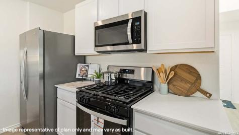 1420 Sequoia Park Converse TX 78109