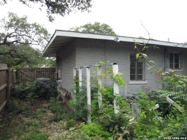 215 Oakleaf Drive San Antonio TX 78209