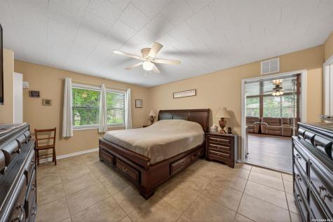 623 Oakland Avenue Gonzales TX 78629