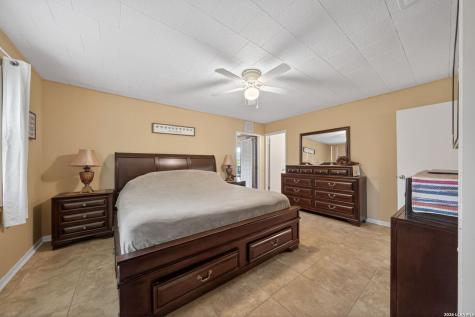 623 Oakland Avenue Gonzales TX 78629