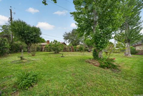 623 Oakland Avenue Gonzales TX 78629