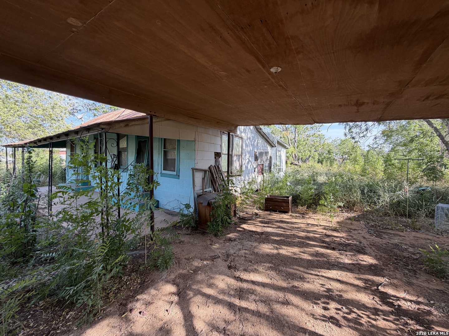 200 Sunrise Encinal TX 78019
