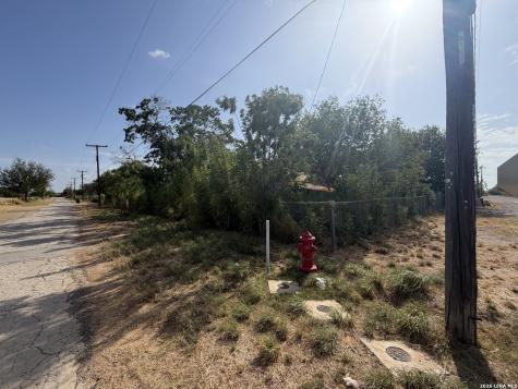 200 Sunrise Encinal TX 78019