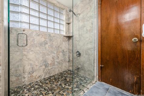 3615 Shallow Brook San Antonio TX 78247