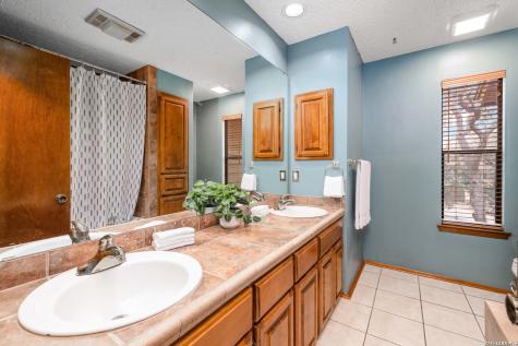 3615 Shallow Brook San Antonio TX 78247