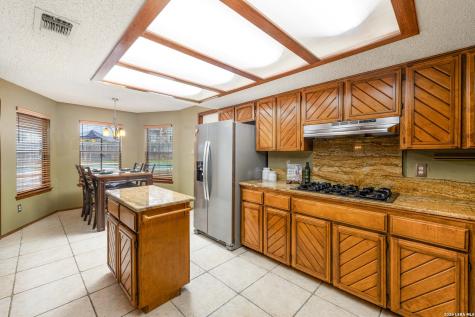 3615 Shallow Brook San Antonio TX 78247
