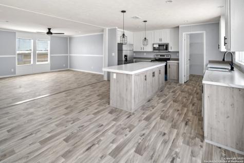 5161 #2 County Road 302 Floresville TX 78114
