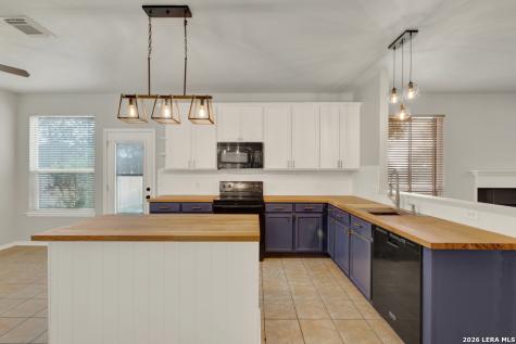 2307 Encino Mist San Antonio TX 78259