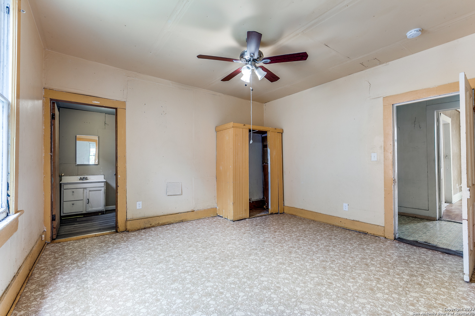 214 Adams Street San Antonio TX 78210