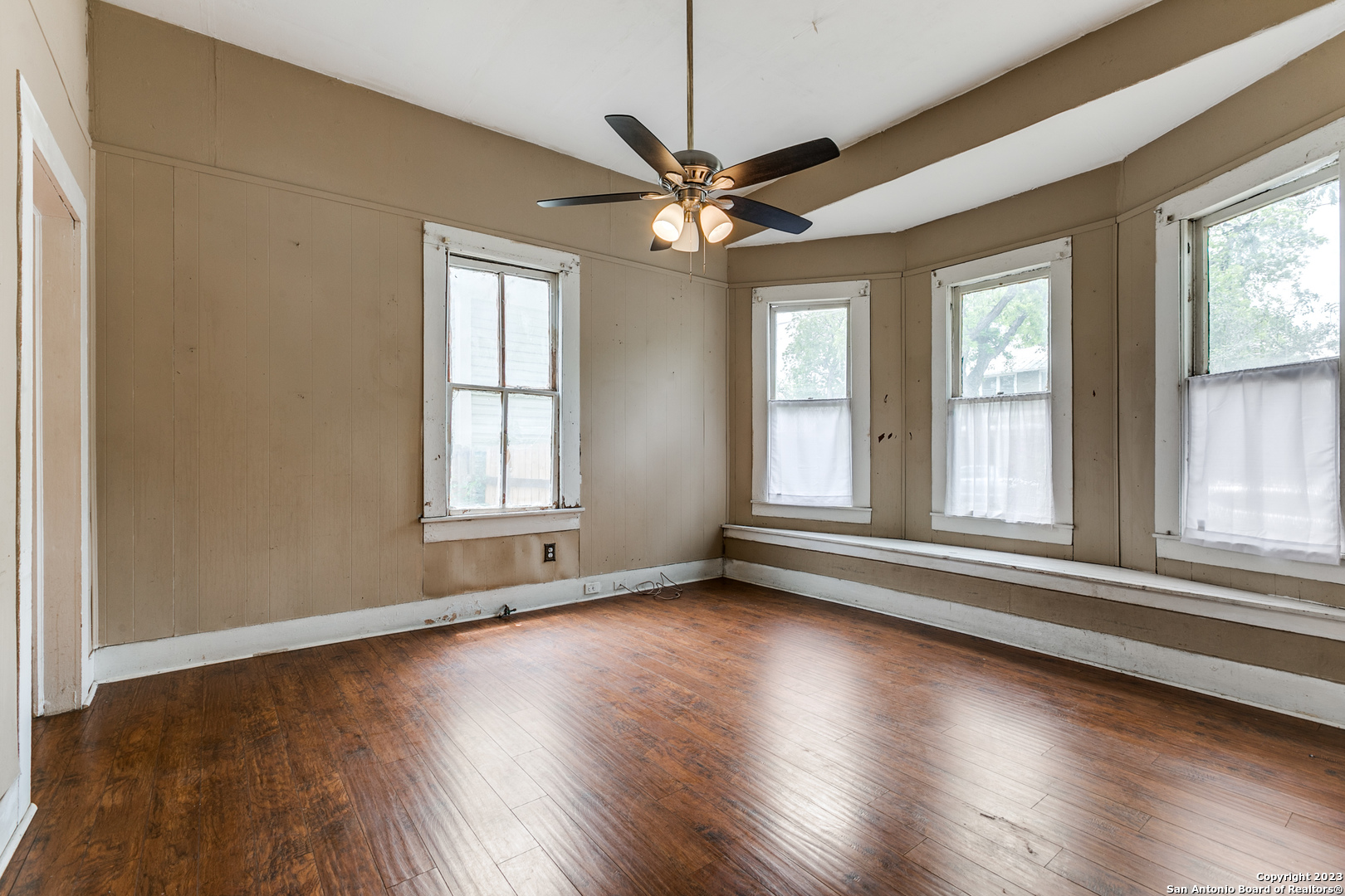 214 Adams Street San Antonio TX 78210