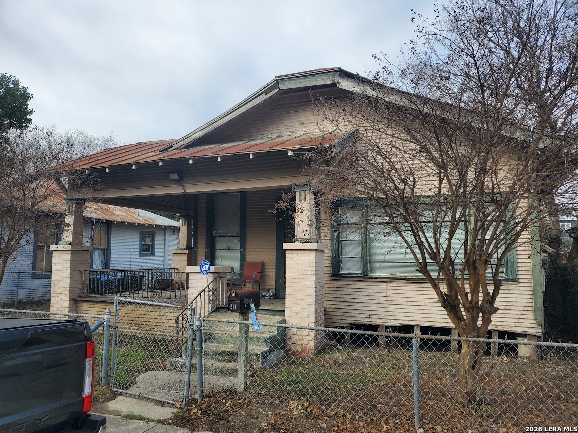 311 S Monumental Street San Antonio TX 78203