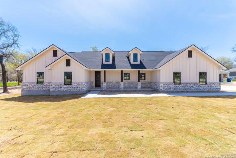 281 Cibolo Way La Vernia TX 78121