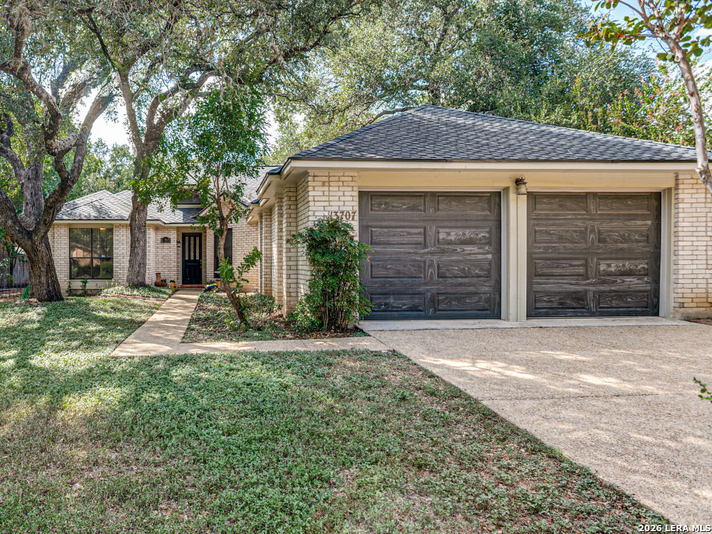 13707 Hunters Hawk Street San Antonio TX 78230