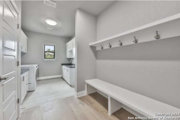 732 Salt Grass Trail Bandera TX 78003