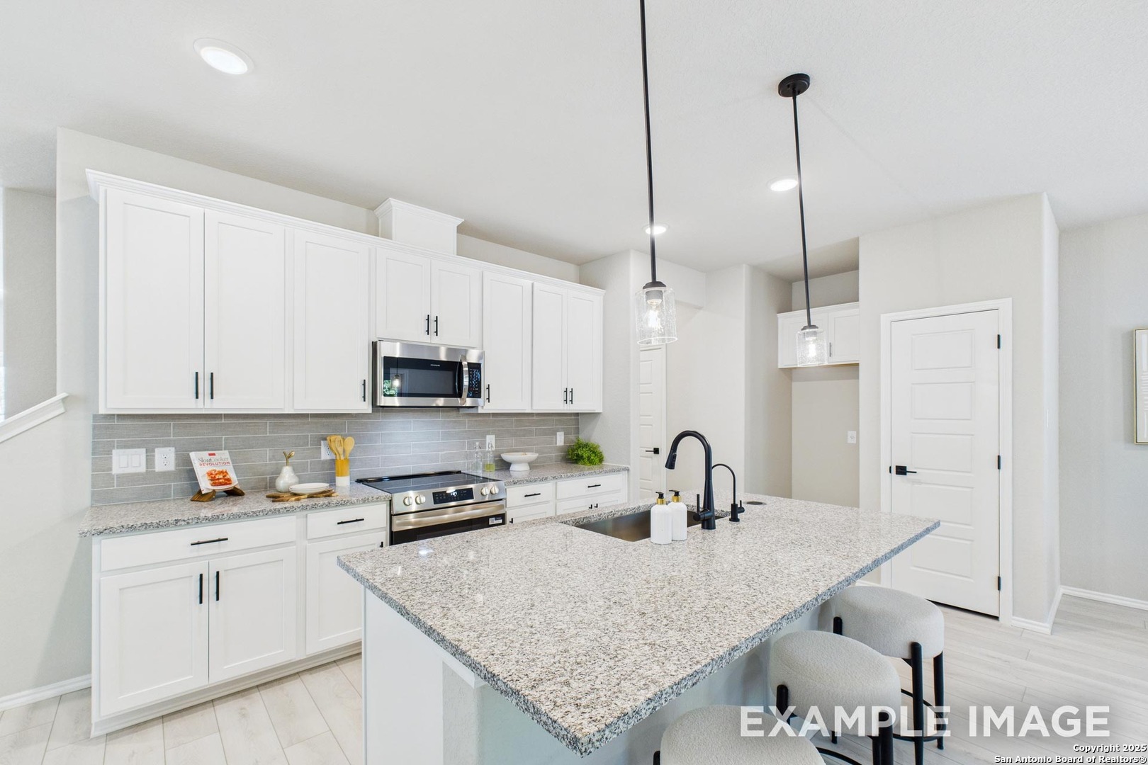 1018 West 1604 North San Antonio TX 78251