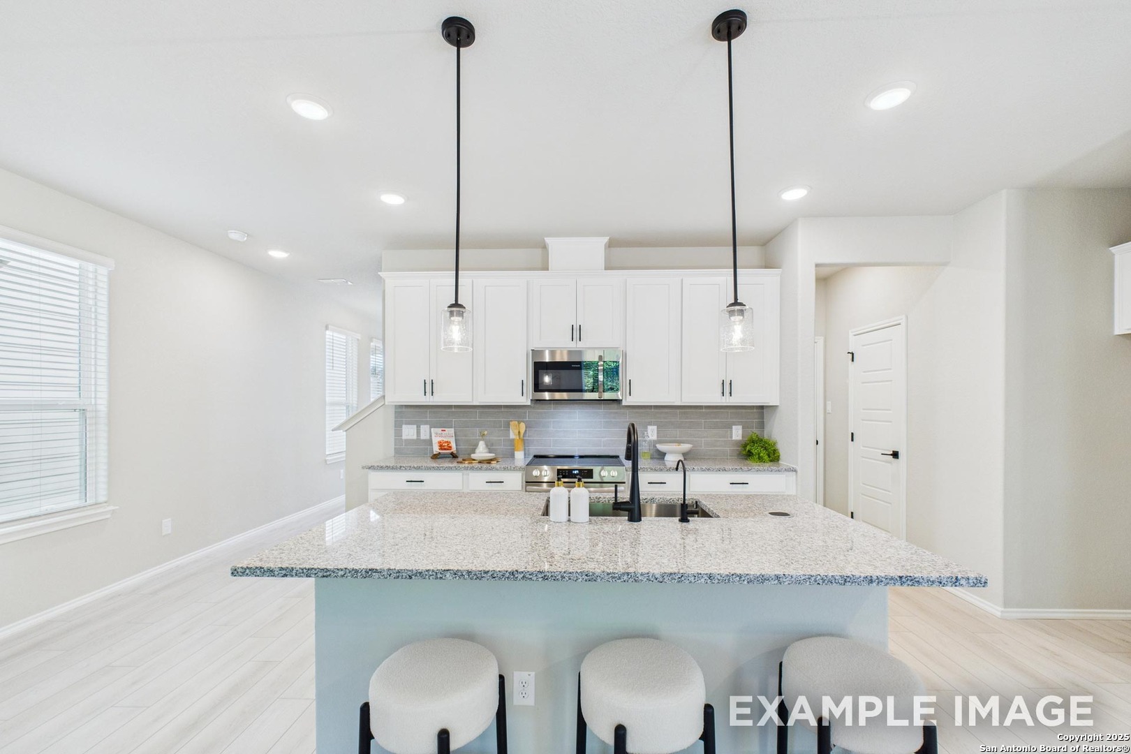 1018 West 1604 North San Antonio TX 78251