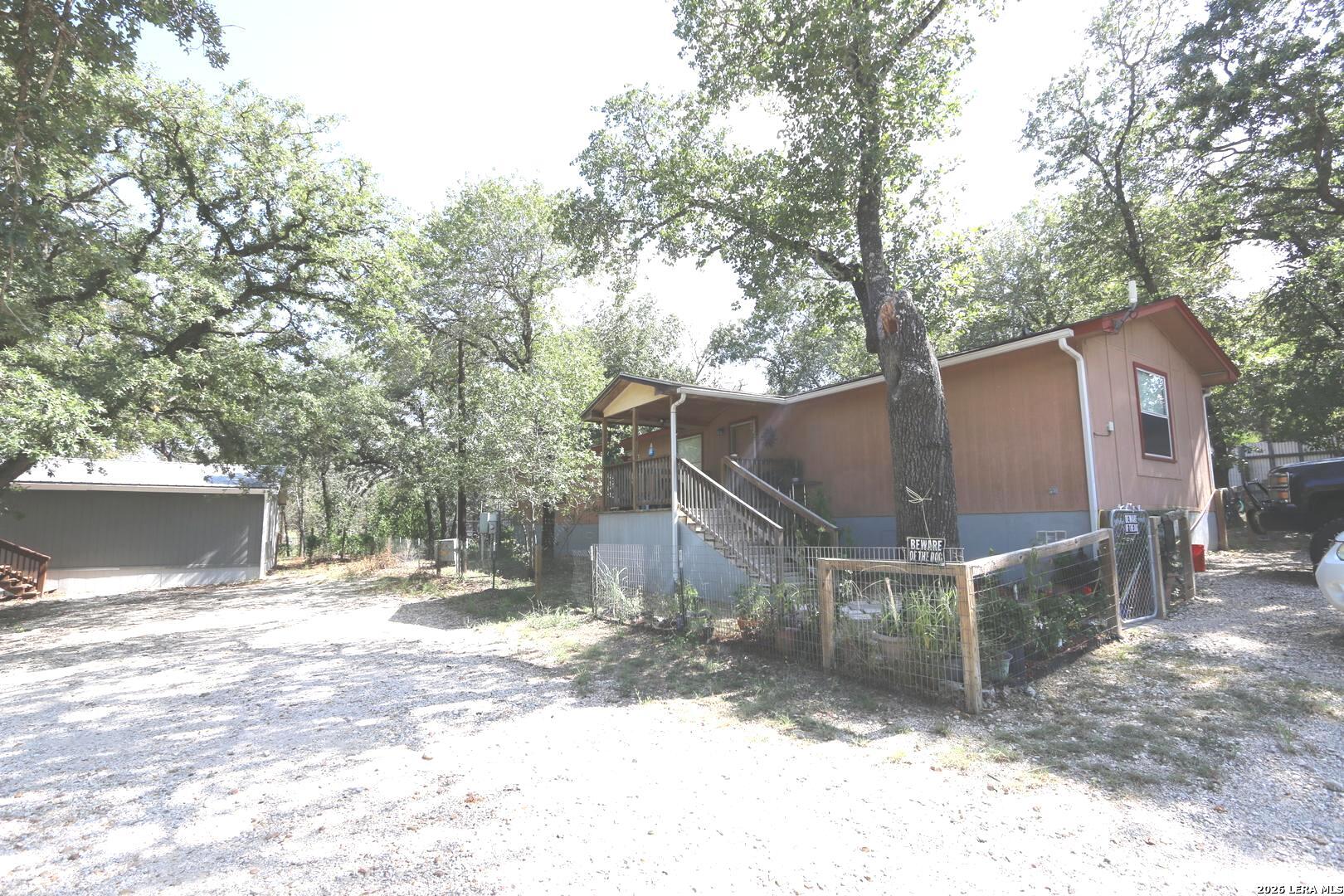 76 & 76 B Post Oak Road La Vernia TX 78121