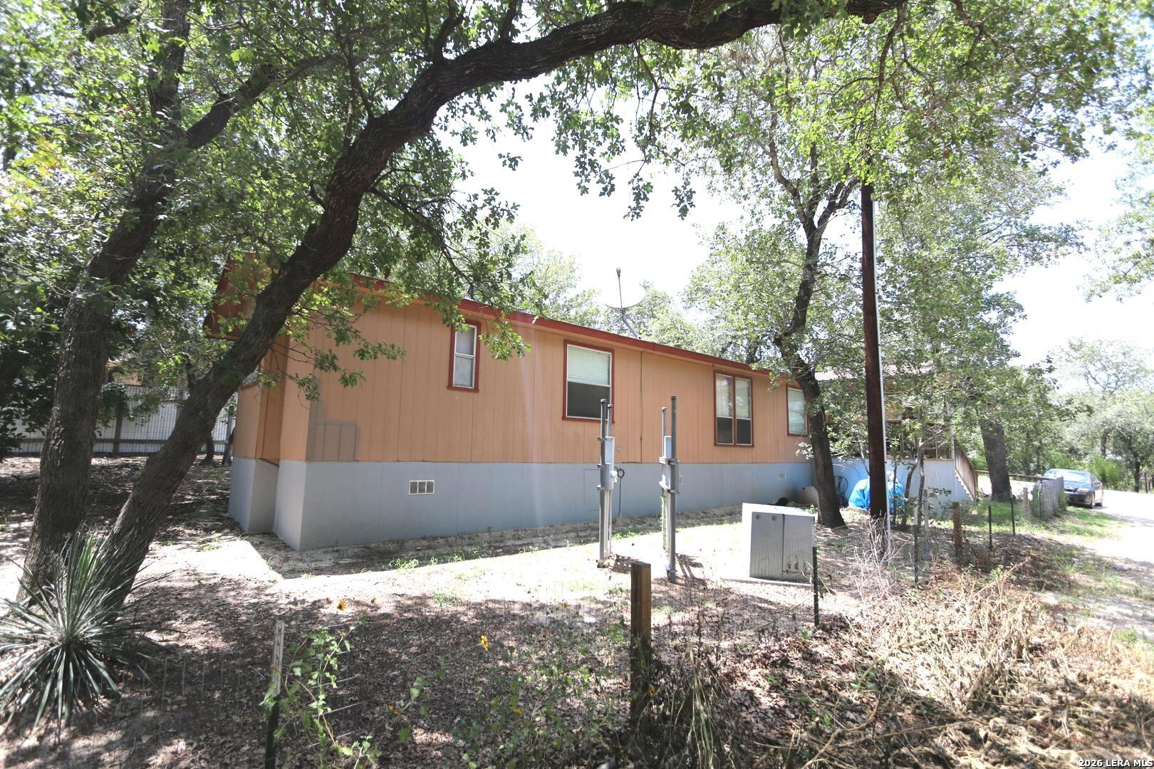 76 & 76 B Post Oak Road La Vernia TX 78121
