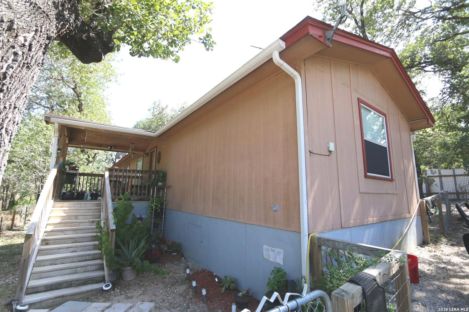 76 & 76 B Post Oak Road La Vernia TX 78121