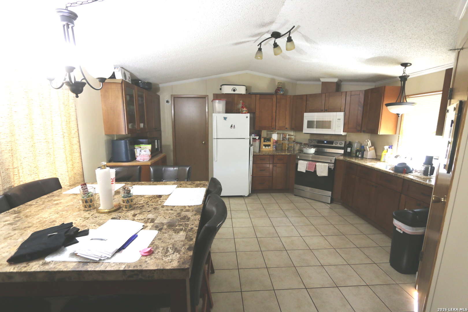 76 & 76 B Post Oak Road La Vernia TX 78121
