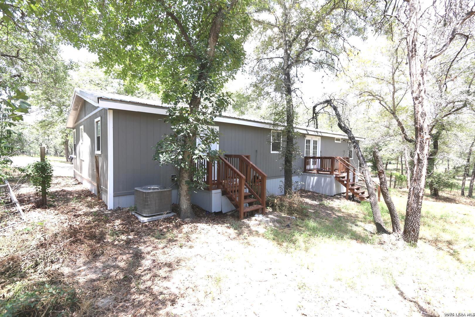 76 & 76 B Post Oak Road La Vernia TX 78121