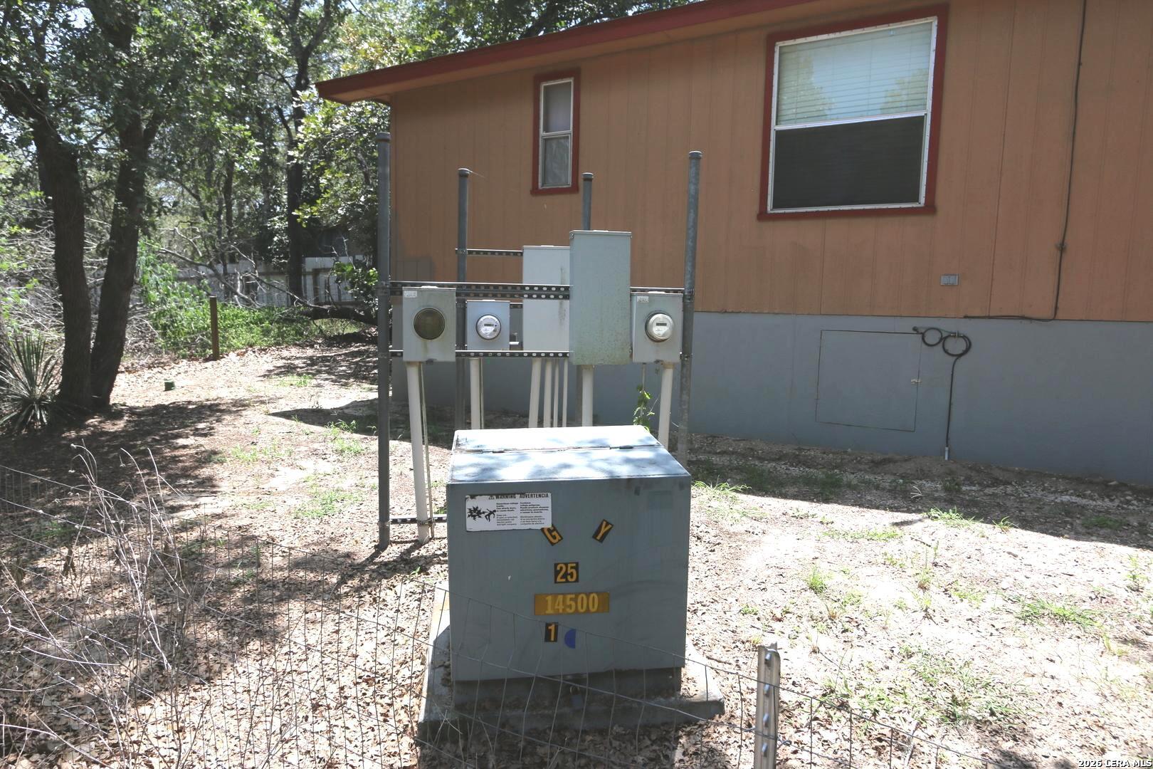 76 & 76 B Post Oak Road La Vernia TX 78121