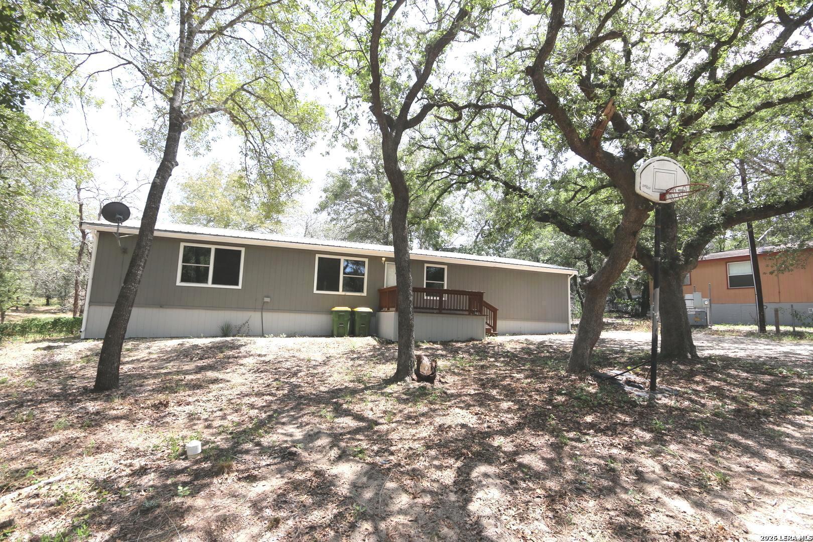 76 & 76 B Post Oak Road La Vernia TX 78121