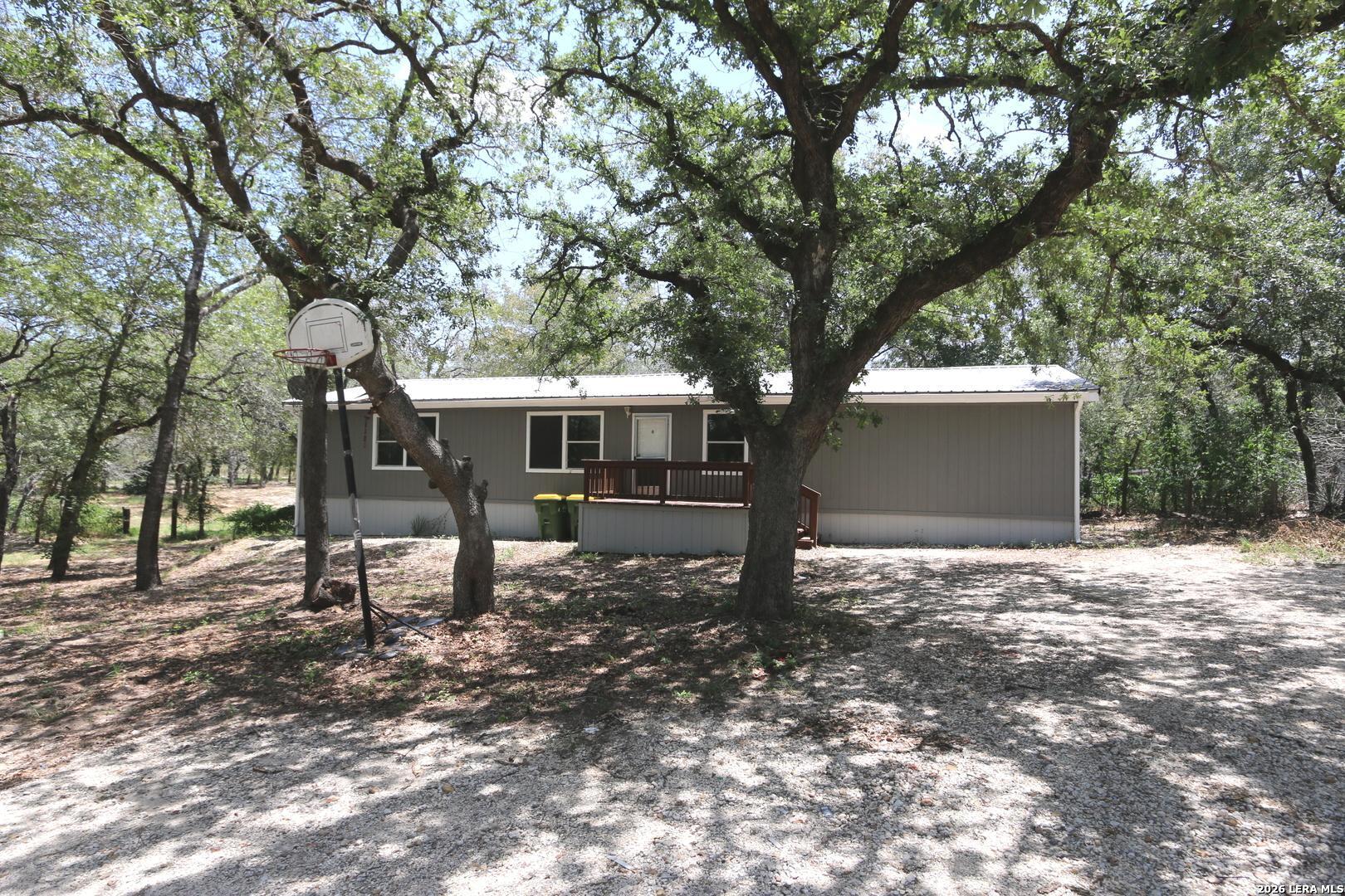 76 & 76 B Post Oak Road La Vernia TX 78121