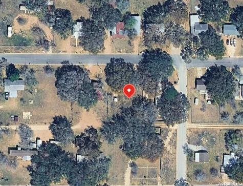 822 Market Street Pleasanton TX 78064