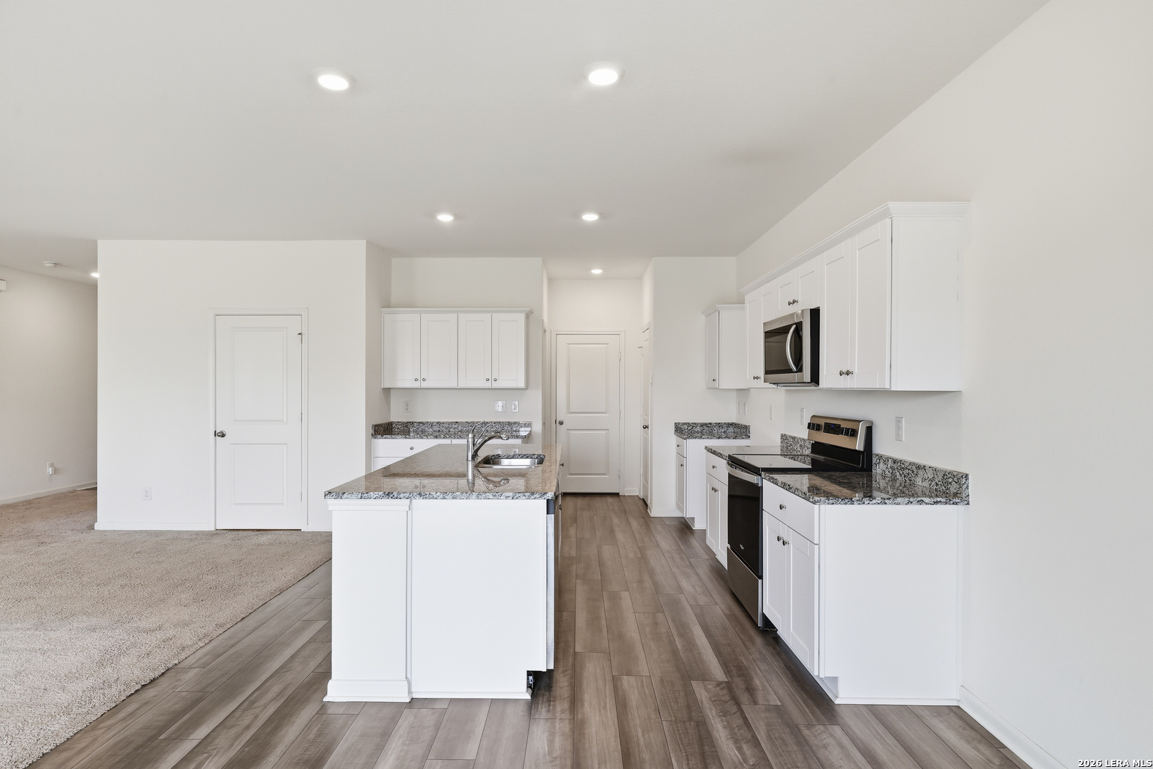 8623 Basil Brook Converse TX 78109