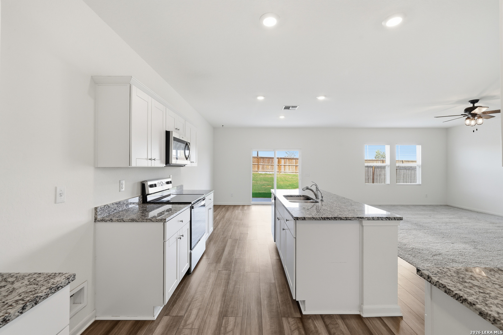 8623 Basil Brook Converse TX 78109