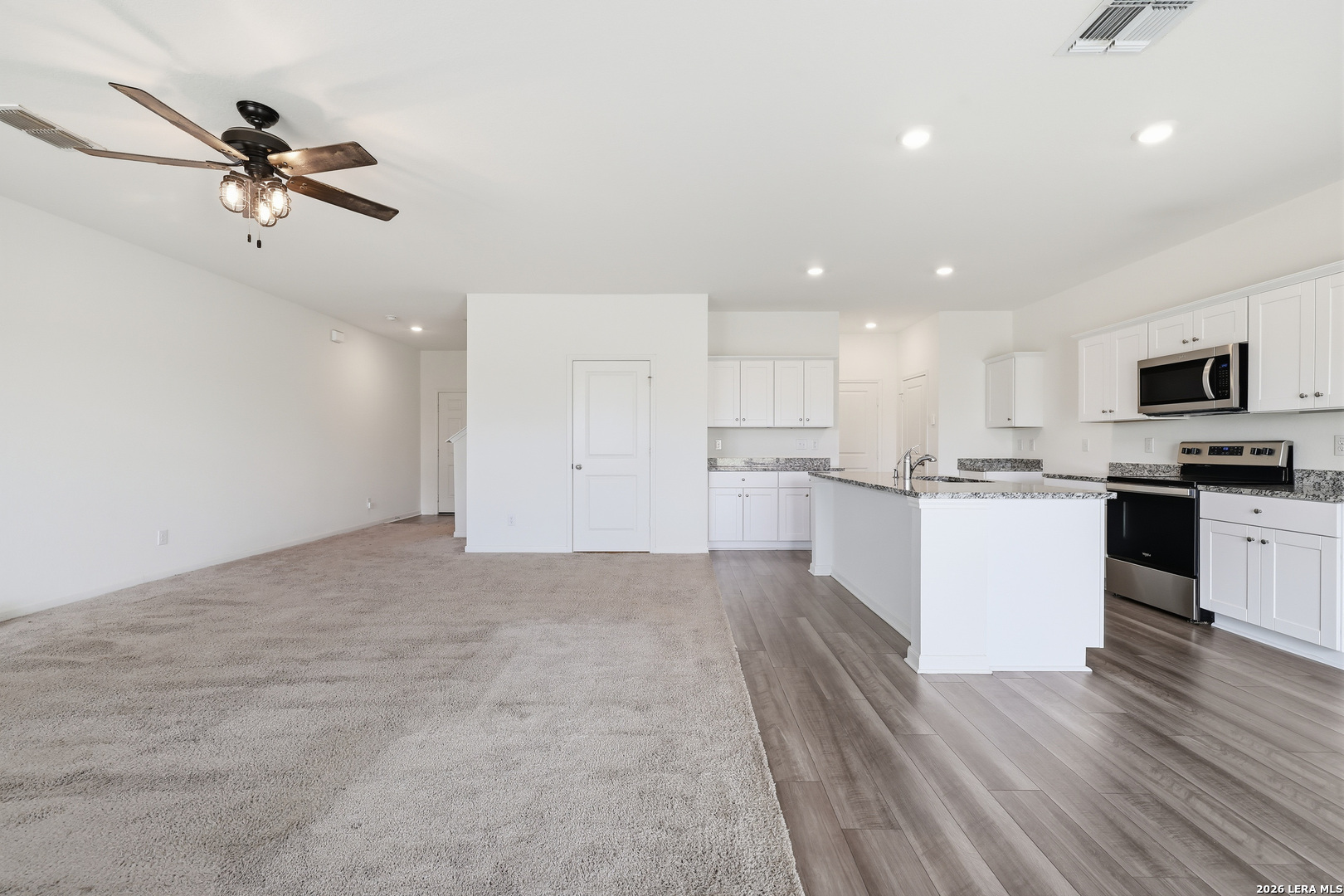 8623 Basil Brook Converse TX 78109