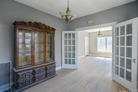 923 Sacramento San Antonio TX 78201
