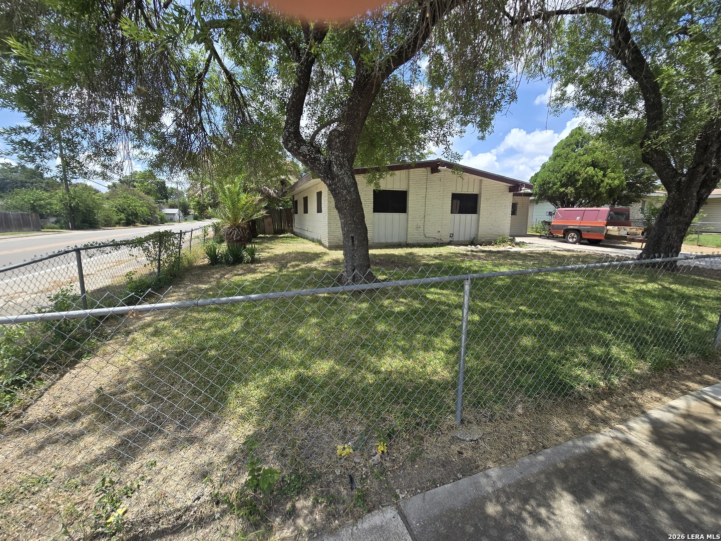 5166 Village Glen San Antonio TX 78218