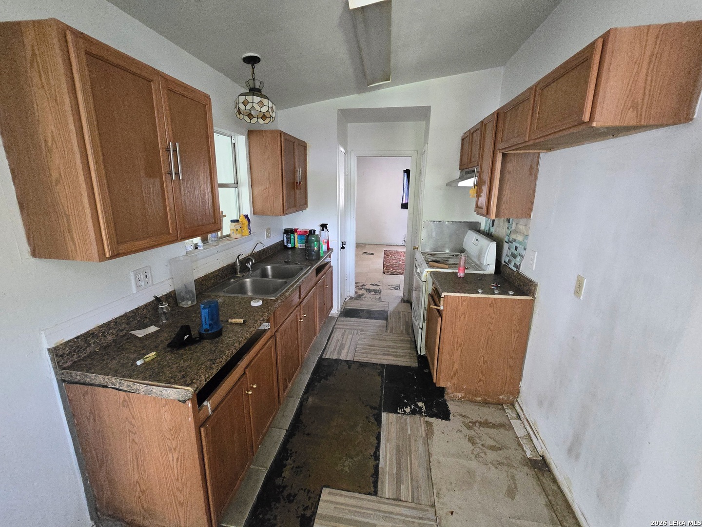 5166 Village Glen San Antonio TX 78218