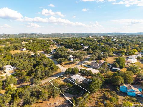 617 Canyon Edge Canyon Lake TX 78133