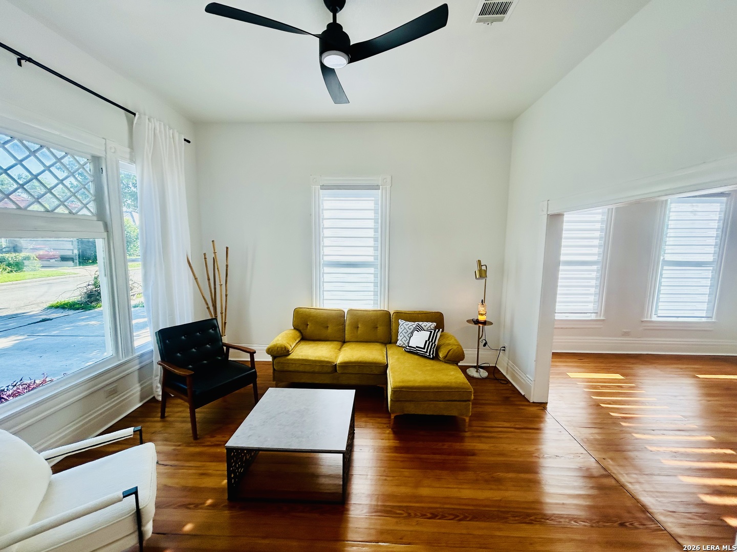 825 Burleson San Antonio TX 78202