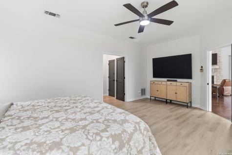 11482 Fm 337 Medina TX 78055