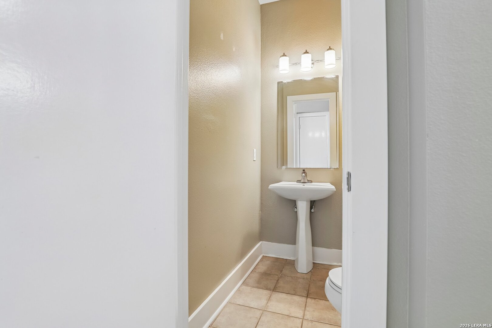 8494 Ulysses Universal City TX 78148
