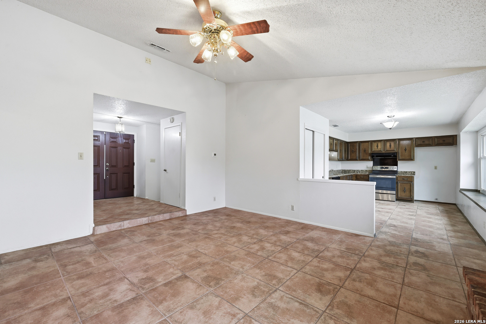 7111 Split Creek San Antonio TX 78238
