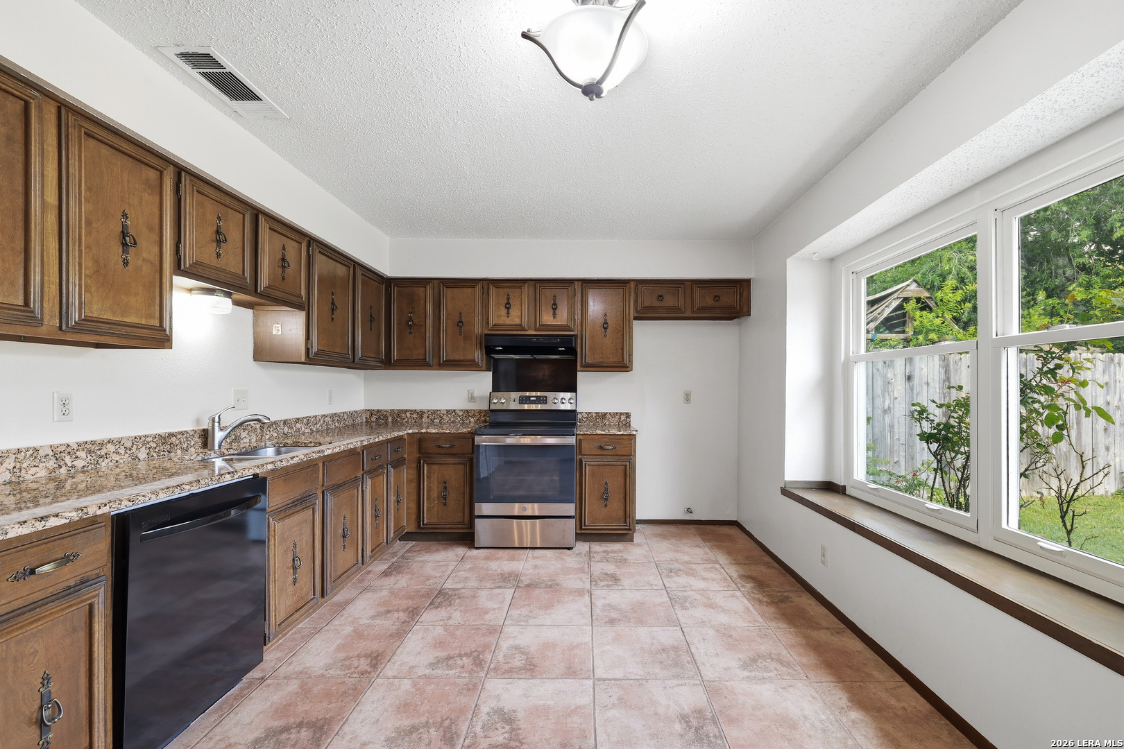 7111 Split Creek San Antonio TX 78238