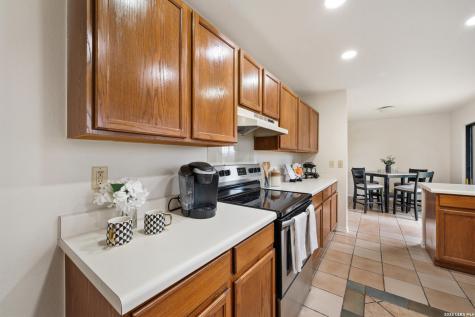 9711 Diamond Cliff Drive Helotes TX 78023