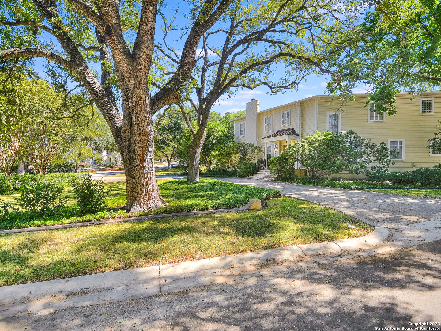 300 Charles Road Terrell Hills TX 78209