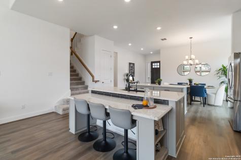 145 W Magnolia La Vernia TX 78121