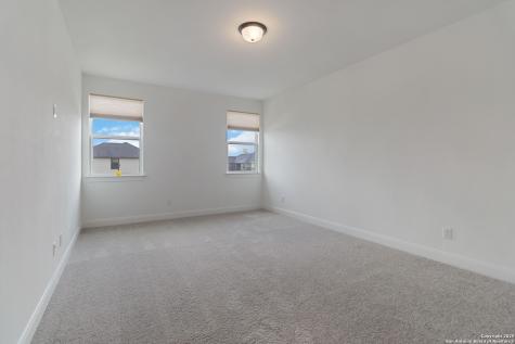 145 W Magnolia La Vernia TX 78121