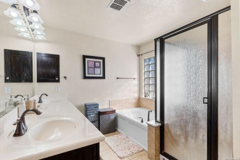 4234 Woodbridge Way San Antonio TX 78257